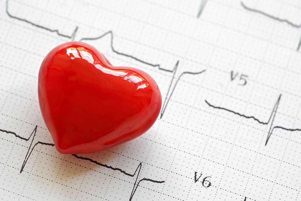 a szív echokardiográfiája magas vérnyomással